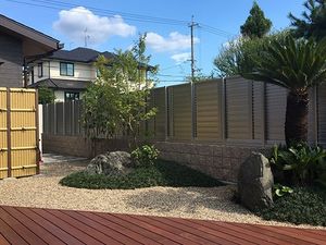 中庭のある庭  