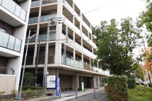 多階層建物の外観