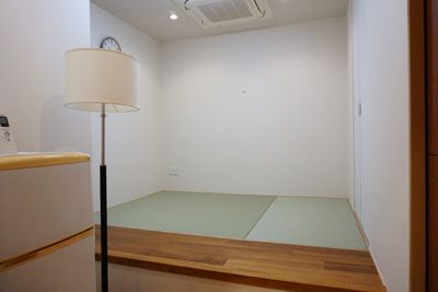 シンプルな和室空間