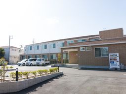 広々とした明るいエントランス