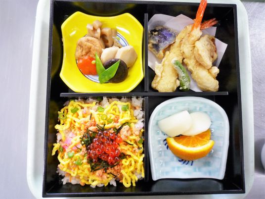 彩り豊かな和食セット