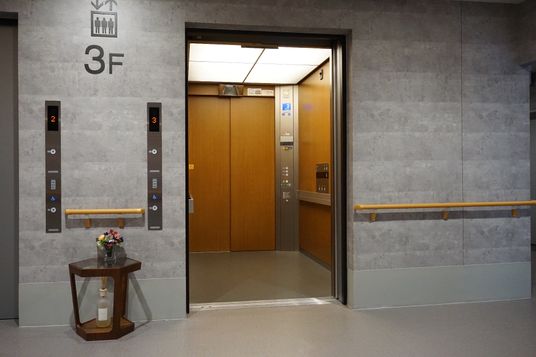 エレベーターホール