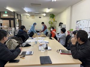会議中の食堂  