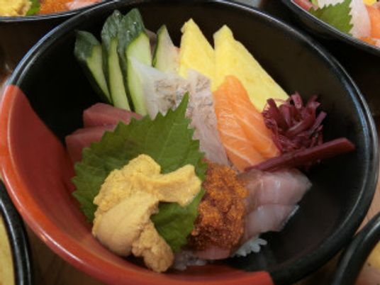 彩り豊かな料理の盛り合わせ