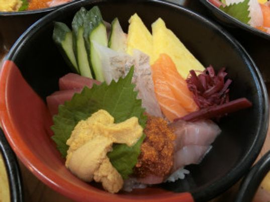 彩り豊かな料理の盛り合わせ