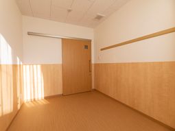 落ち着いた雰囲気の居室