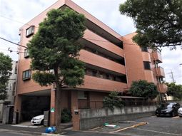 レンガ造りの建物外観