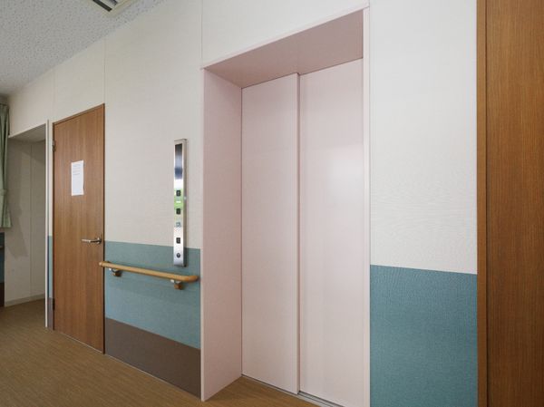 清潔感のあるエレベーター