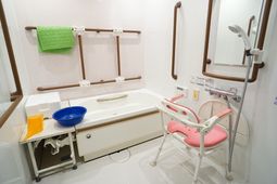 バリアフリー浴室設備