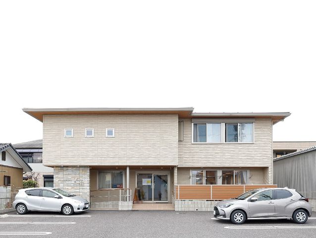清潔な外観の建物
