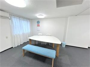 明るい多目的室  