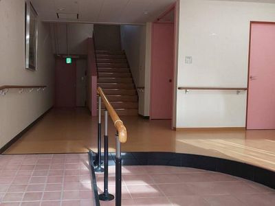 階段のある廊下