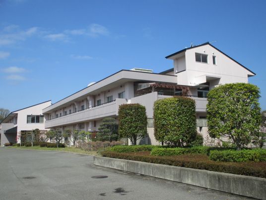 緑豊かな外観