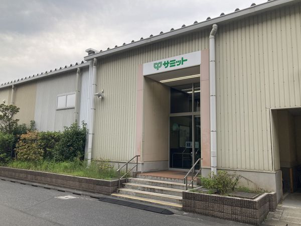 入り口の外観