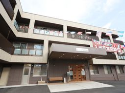 清潔な建物のエントランス