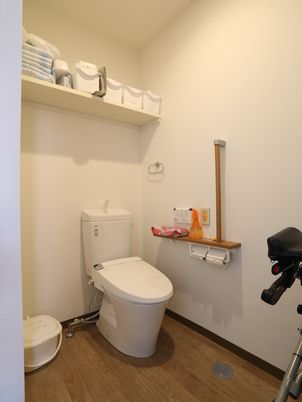 手すり付きトイレスペース