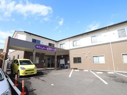 清潔なエントランスの外観