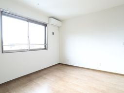 明るく広々居室