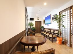 待合室の落ち着いた空間