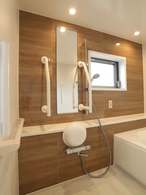 バリアフリーのトイレ空間