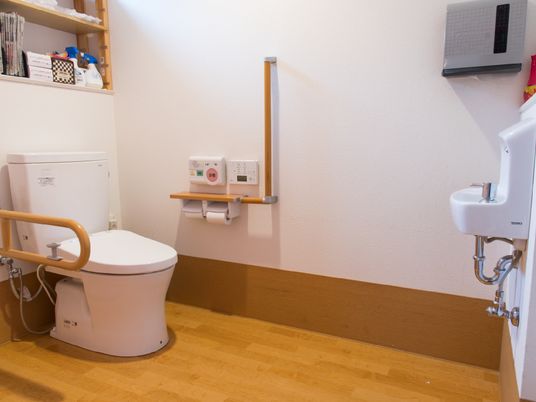 バリアフリーのトイレ設備