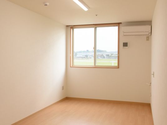 明るい空間の居室一例