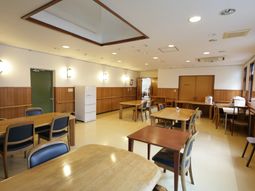 温かみのあるダイニングルーム