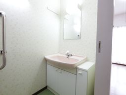 清潔な洗面所の様子