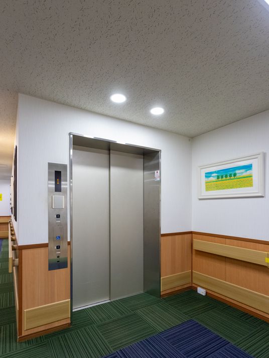 安全な移動をサポートするエレベーター