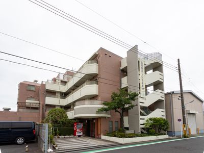 落ち着いた外観