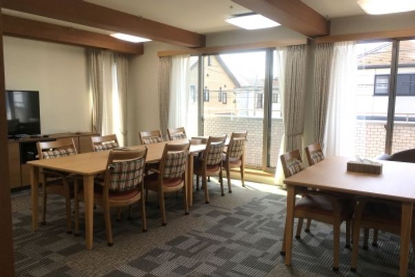 日差しが差し込む部屋
