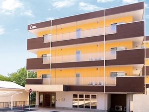 多階層モダン建築外観