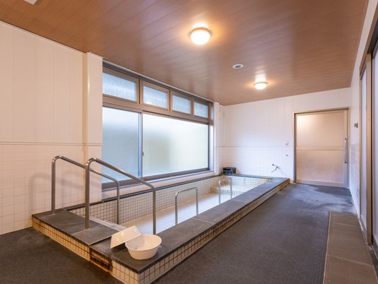 浴槽が見える部屋