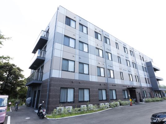 現代的な建物の外観