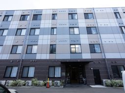 モダンな建物の外観