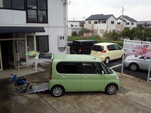 車椅子の乗降ができる外観