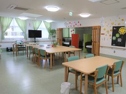 明るい多目的ルーム