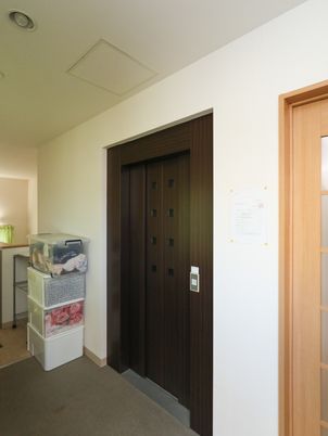 清潔な居室のエントランス