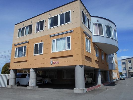外観 建物正面  