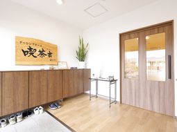 ナチュラルなエントランス空間