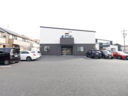 モダンな建物外観