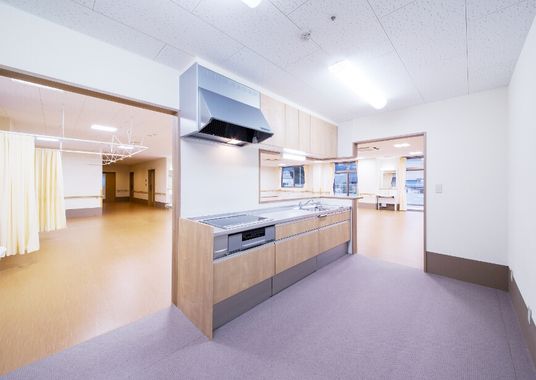 広いキッチンの職場環境