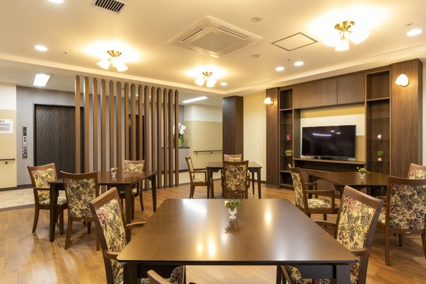 協力的な雰囲気のラウンジ