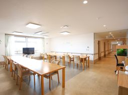 明るいダイニングルーム