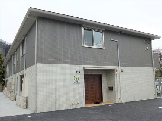 清潔な外観の建物