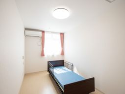 清潔な個室の居室