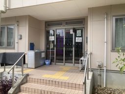エントランスドア