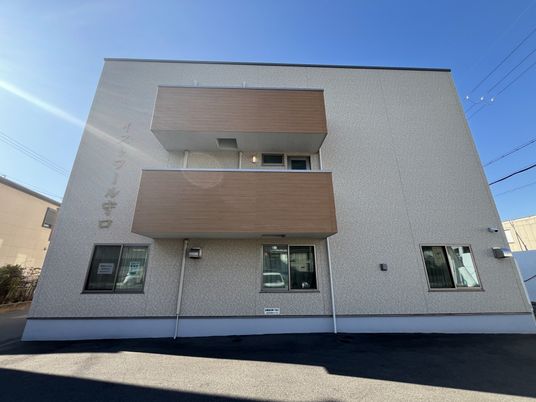 特徴的な外観の建物