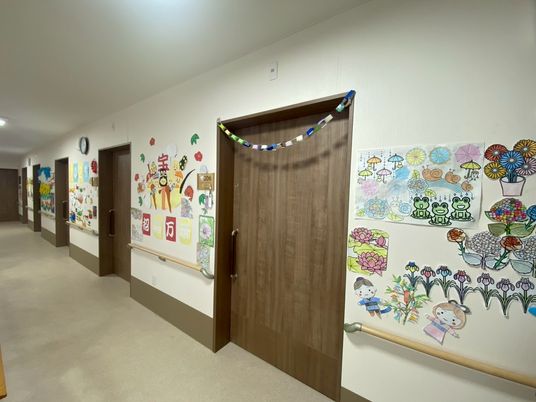 温かみを感じる廊下