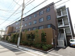 モダンな建物外観